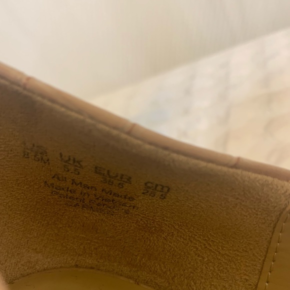 Naturalizer Faux Crocodile Tan Block Heel - Picture 5 of 7